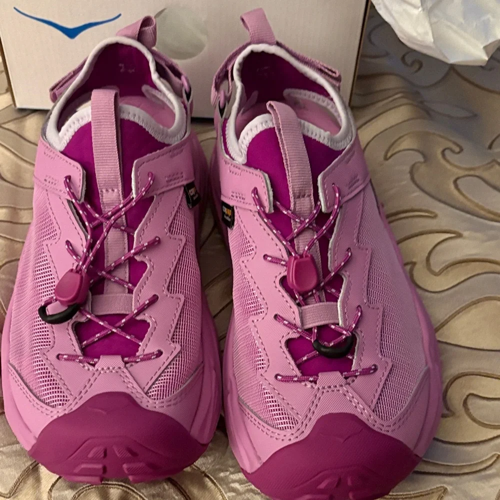 Kids' Hoka Hopara 2 Sandals Pink NIB Size 6MD - Picture 2 of 7